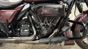 Harley-Davidson CVO Street Glide (2024)  (10)
