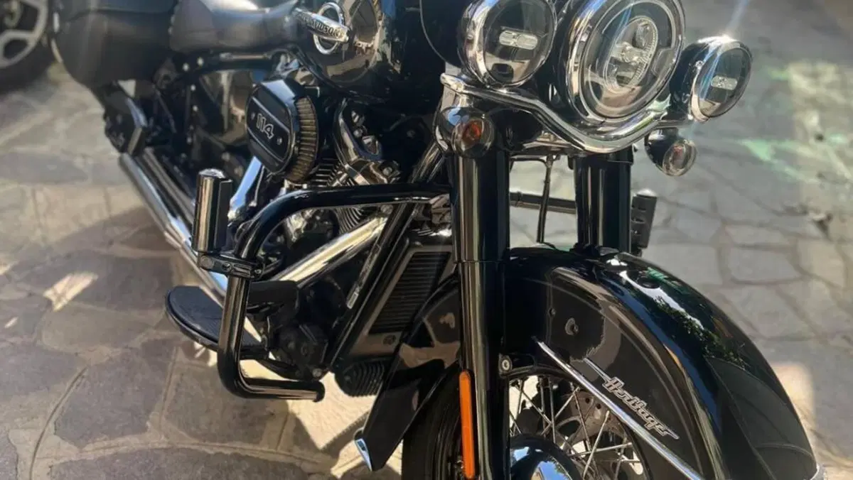 Harley-Davidson 107 Heritage Classic (2018 - 19) - FLHC  (6)