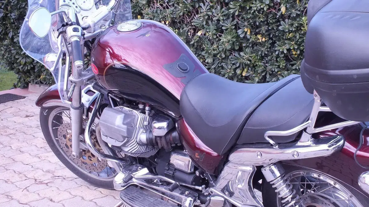 Moto Guzzi   (2)