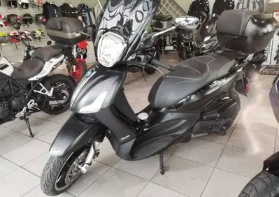 Piaggio Beverly 300 i.e. Police ABS-ASR (2017 - 20) - Annuncio 10094687