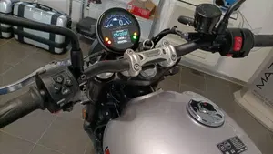 Triumph Speed Twin 900 (2025 - 26)  (8)