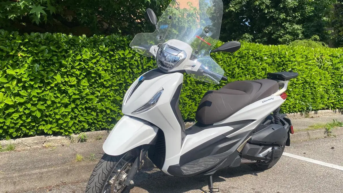 Piaggio Beverly 300 ABS-ASR (2021 - 25) 