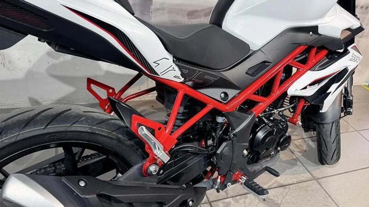 Benelli BN 125 (2021 - 25)  (5)