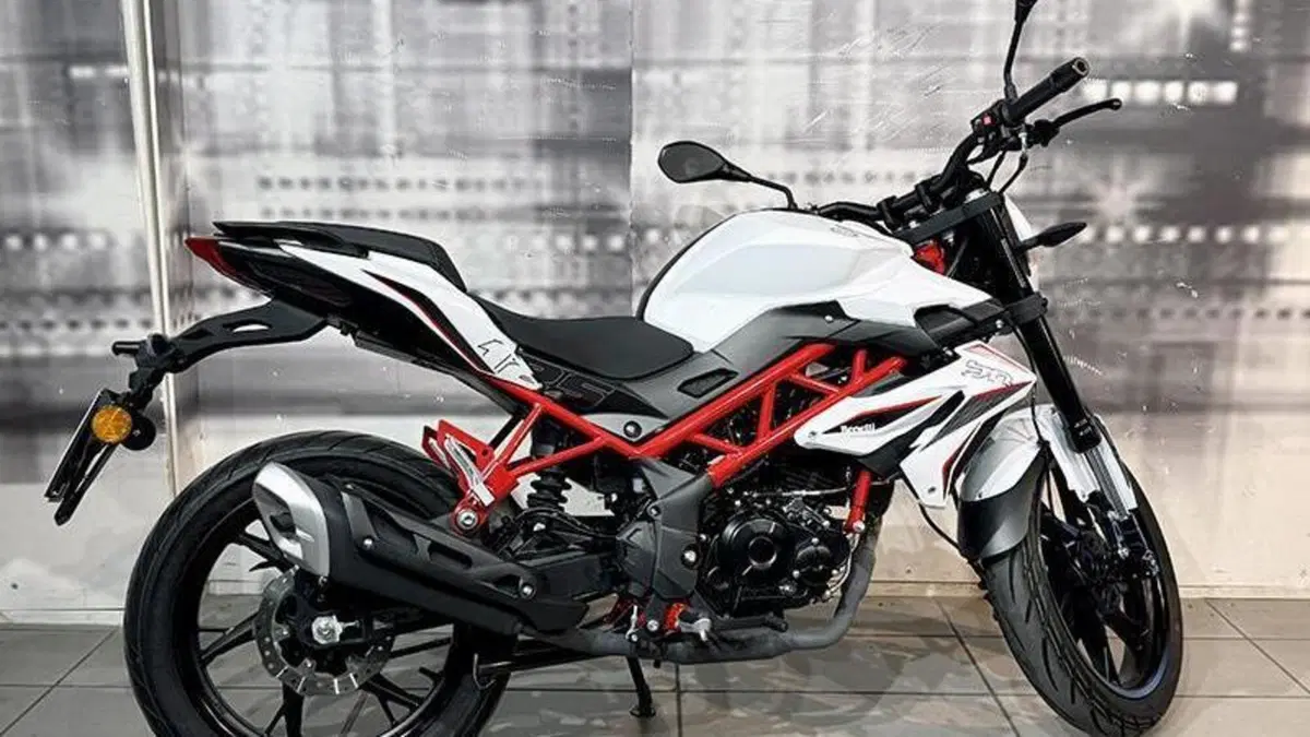 Benelli BN 125 (2021 - 25)  (7)