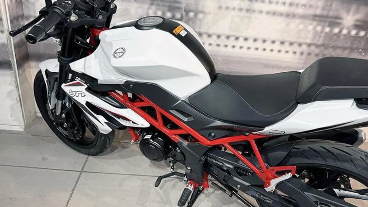Benelli BN 125 (2021 - 25)  (8)