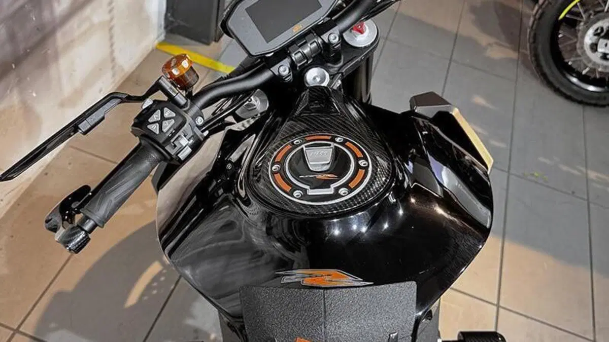 KTM 1290 Super Duke R ABS (2017 - 18)  (4)