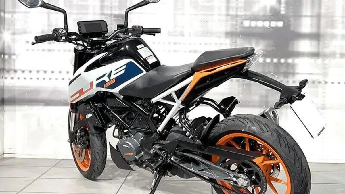 KTM 125 Duke (2021 - 23)  (2)