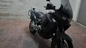 Honda Varadero 1000 (1999 - 02)  (2)