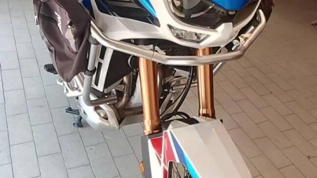 Honda Africa Twin CRF 1100L Adventure Sports (2022 - 23)  (4)