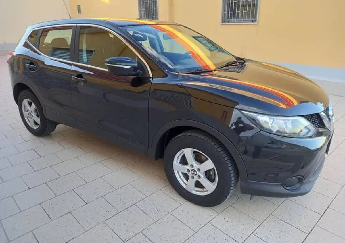 Nissan Qashqai 1.5 dCi Acenta (2)