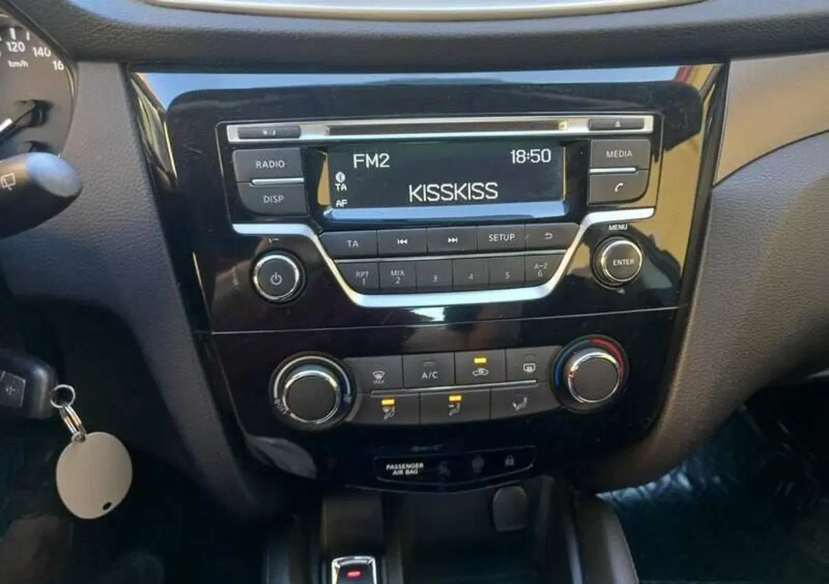 Nissan Qashqai 1.5 dCi Acenta (13)