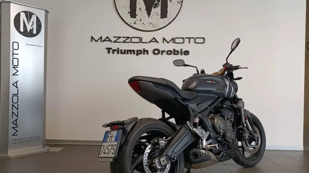 Triumph Trident 660 (2021 - 24)  (2)