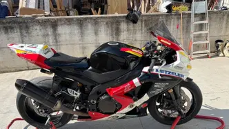 Suzuki GSX-R1000 (2006 - 08) usata