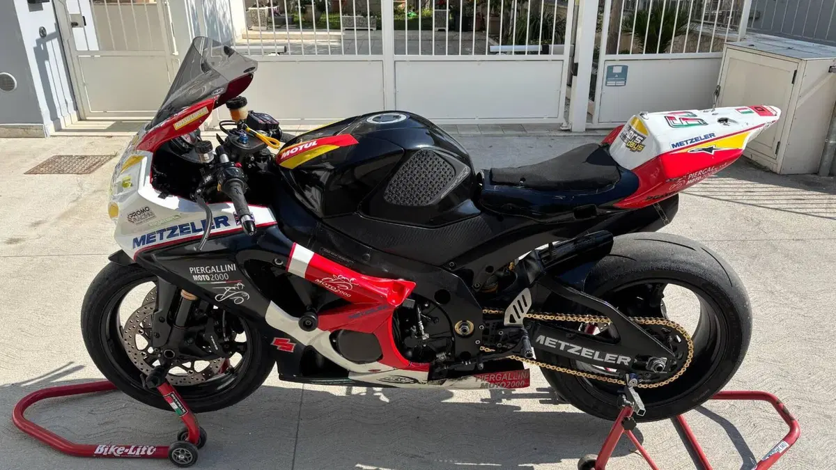 Suzuki GSX-R1000 (2006 - 08)  (3)