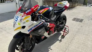 Suzuki GSX-R1000 (2006 - 08)  (6)