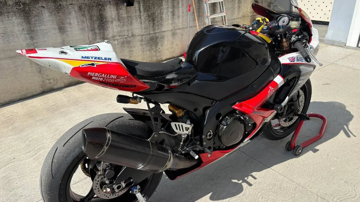 Suzuki GSX-R1000 (2006 - 08)  (7)