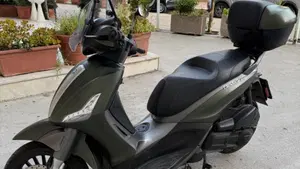Piaggio Beverly 300 S i.e. ABS-ASR (2016 - 20)  (3)