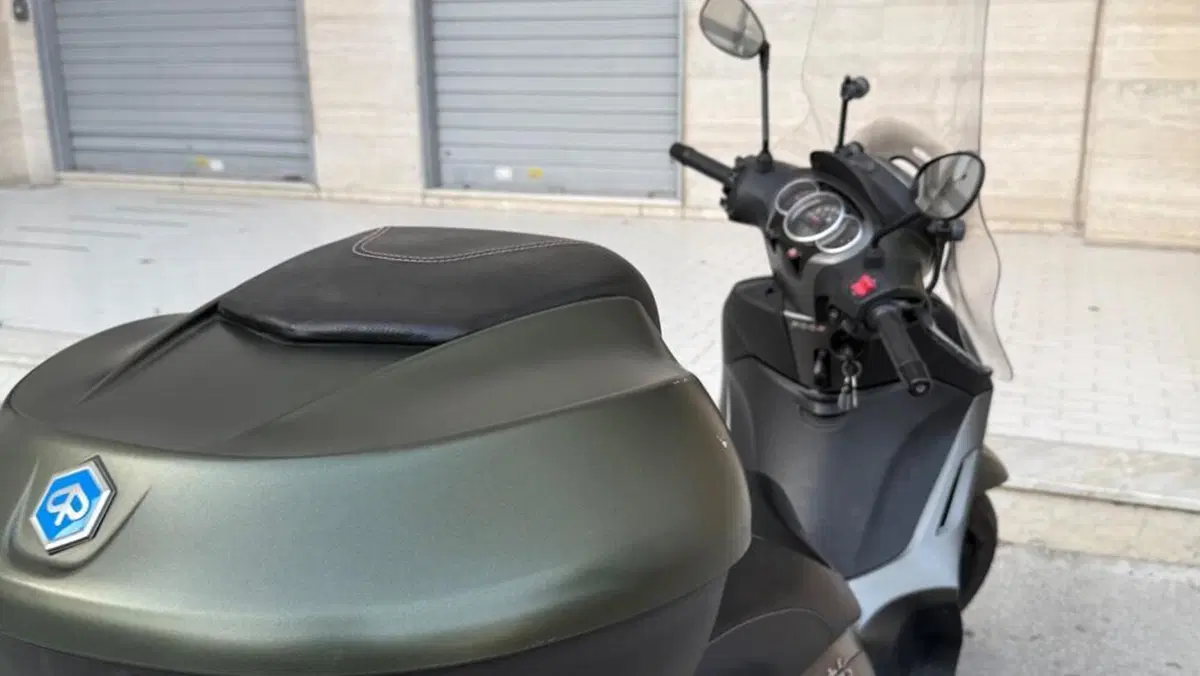 Piaggio Beverly 300 S i.e. ABS-ASR (2016 - 20)  (6)