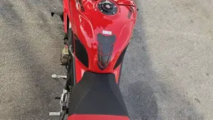 Ducati Streetfighter V4 S (2023 - 24)  (4)