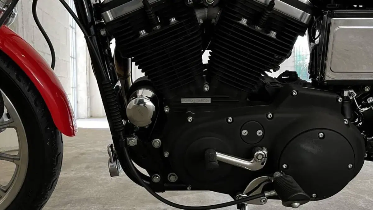 Harley-Davidson 883 R (2002 - 03) - XL 883R  (3)