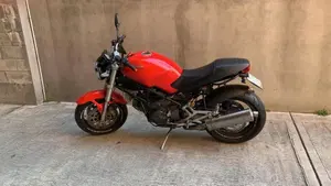 Ducati Monster 600 Dark (1998 - 01)  (2)