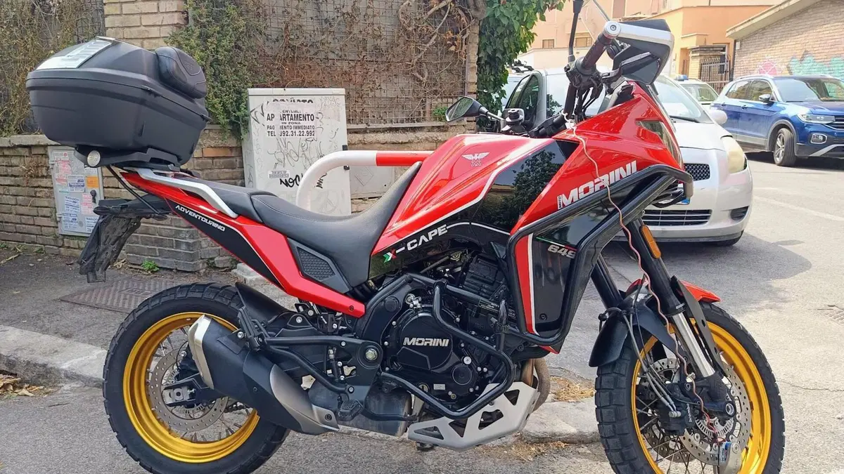 Moto Morini X-Cape 650 Gold Wheels Edition (2022 - 26) 