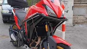 Moto Morini X-Cape 650 Gold Wheels Edition (2022 - 26)  (2)