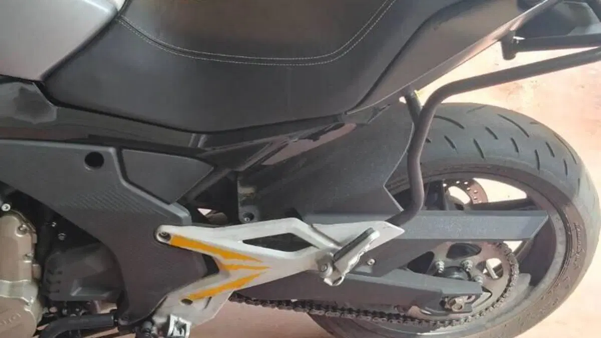 CFMOTO 650MT (2021 - 24)  (6)