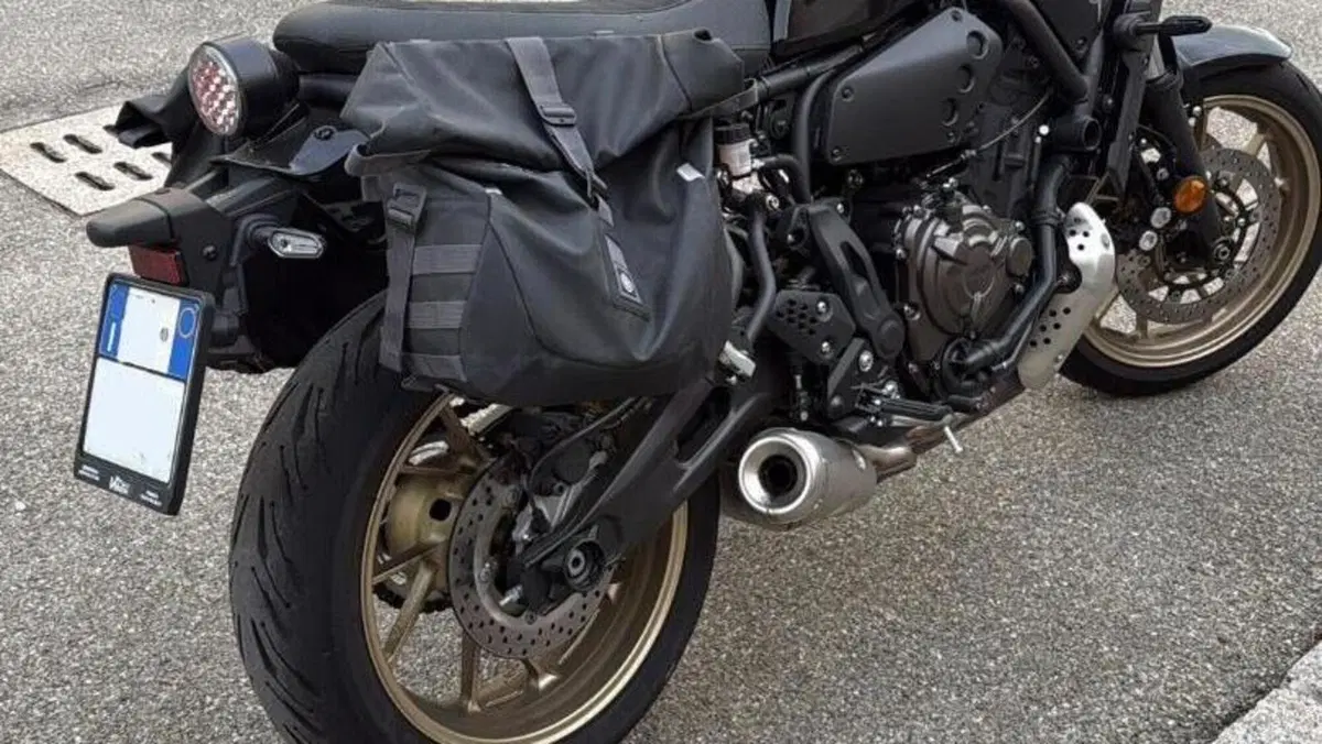 Yamaha XSR 700 (2022 - 26)  (2)
