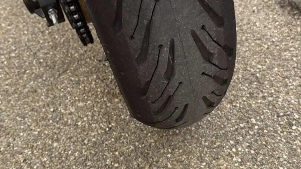 Yamaha XSR 700 (2022 - 26)  (5)