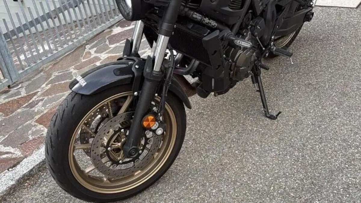Yamaha XSR 700 (2022 - 26)  (11)