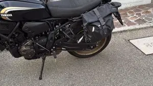 Yamaha XSR 700 (2022 - 26)  (8)