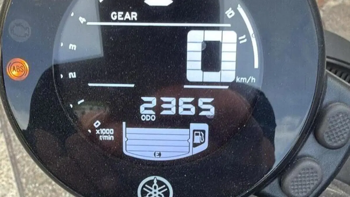 Yamaha XSR 700 (2022 - 26)  (3)