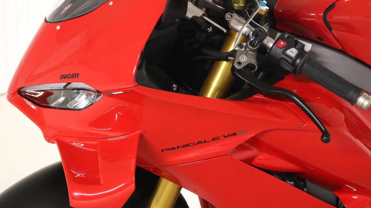 Ducati Panigale V4 S (2025 - 26)  (3)