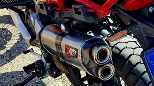 Moto Guzzi V85 TT Evocative Graphics (2019 - 20)  (4)