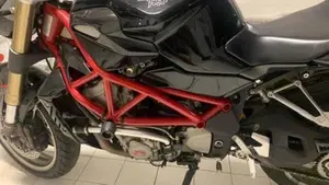 MV Agusta Brutale 910 S (2005 - 11)  (3)