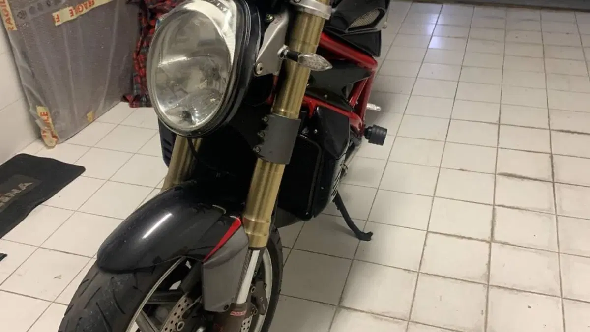 MV Agusta Brutale 910 S (2005 - 11) 