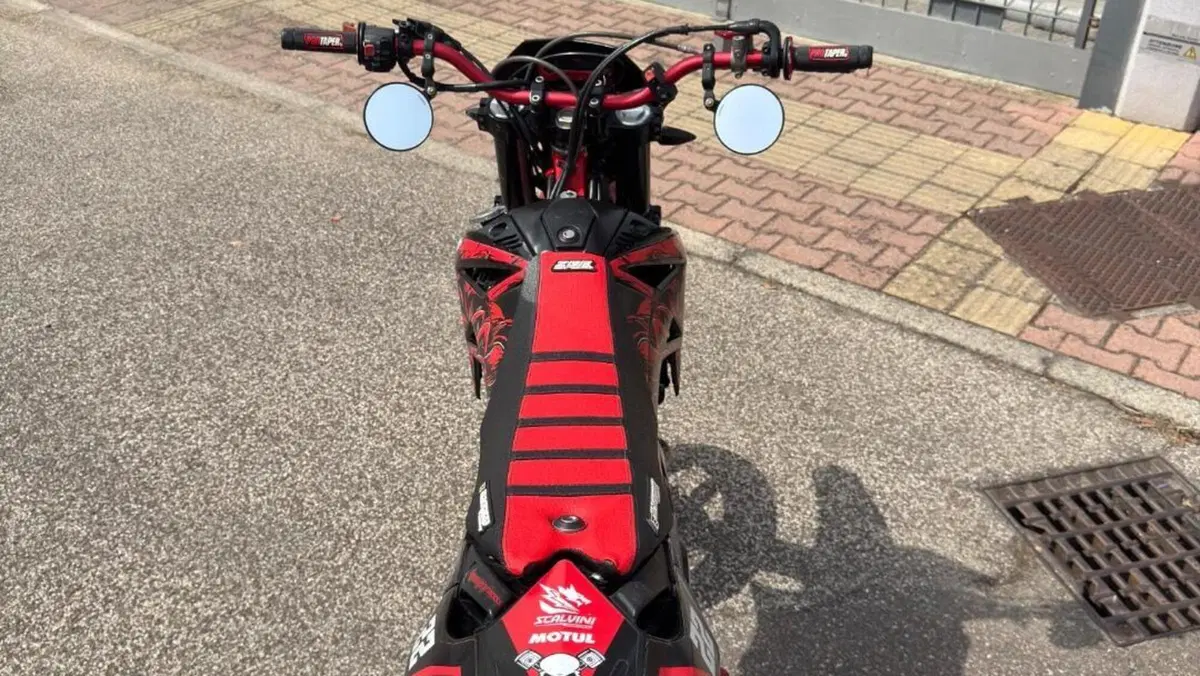 Betamotor RR 125 4T Motard LC (2018 - 20)  (3)