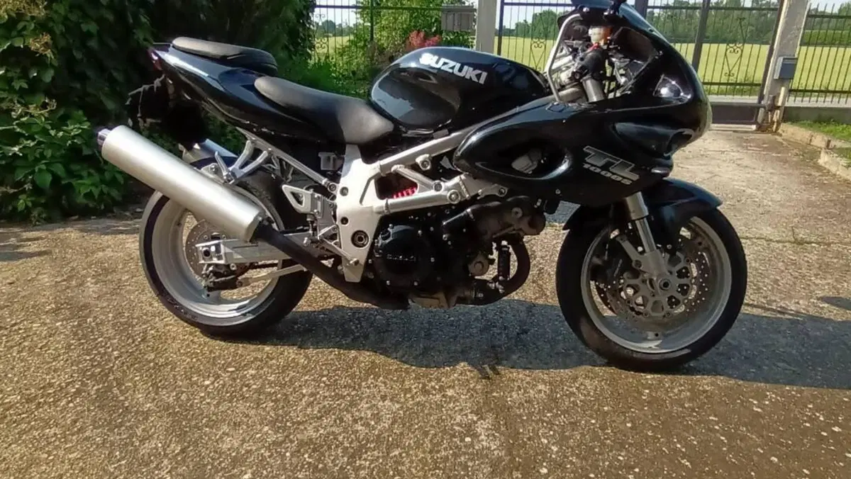 Suzuki TL 1000 S (1997 - 03)  (2)