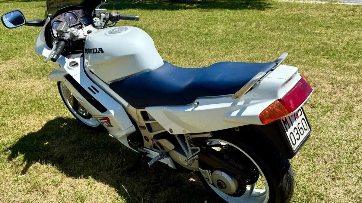 Honda VFR 750 F (1994 - 97)  (2)