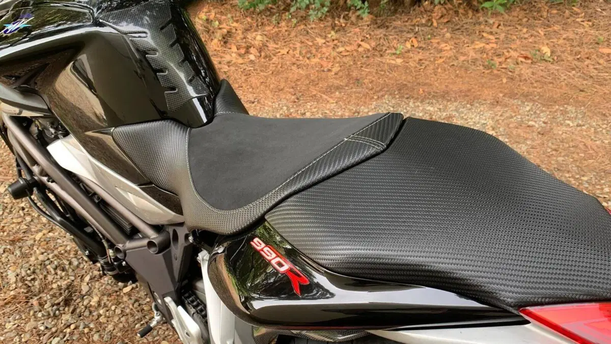 MV Agusta Brutale 990 R (2009 - 12)  (2)