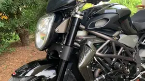 MV Agusta Brutale 990 R (2009 - 12)  (10)