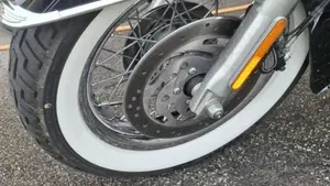 Harley-Davidson 1690 Deluxe ABS (2011 - 16) - FLSTN  (12)
