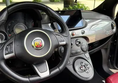 Abarth 500 Cabrio 1.4 Turbo T-Jet MTA Bicolore (2)