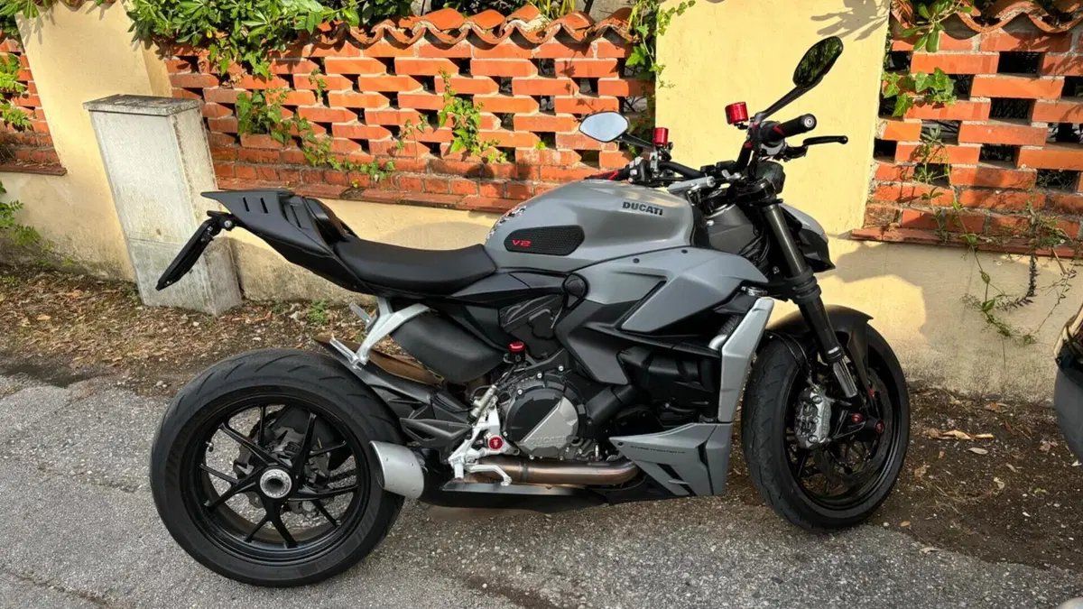 Ducati Streetfighter V2 (2022 - 24) 
