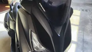 Yamaha X-Max 400 Momodesign ABS (2014 - 16)  (2)
