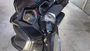 Yamaha X-Max 400 Momodesign ABS (2014 - 16)  (7)