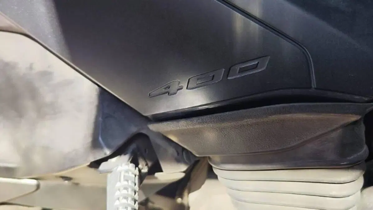 Yamaha X-Max 400 Momodesign ABS (2014 - 16)  (17)