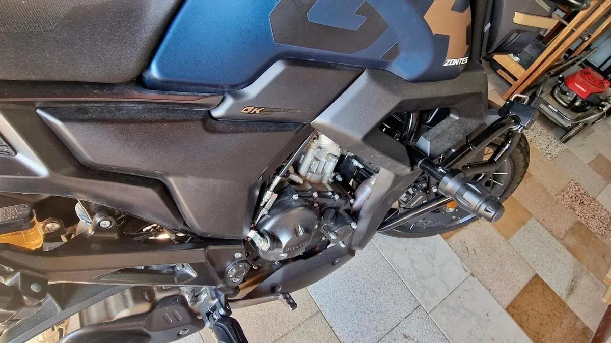 Zontes ZT125-GK (2022 - 25)  (9)