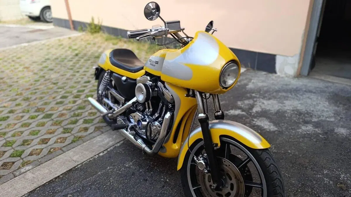 Harley-Davidson 883 Standard (1987 - 93) - XLH 
